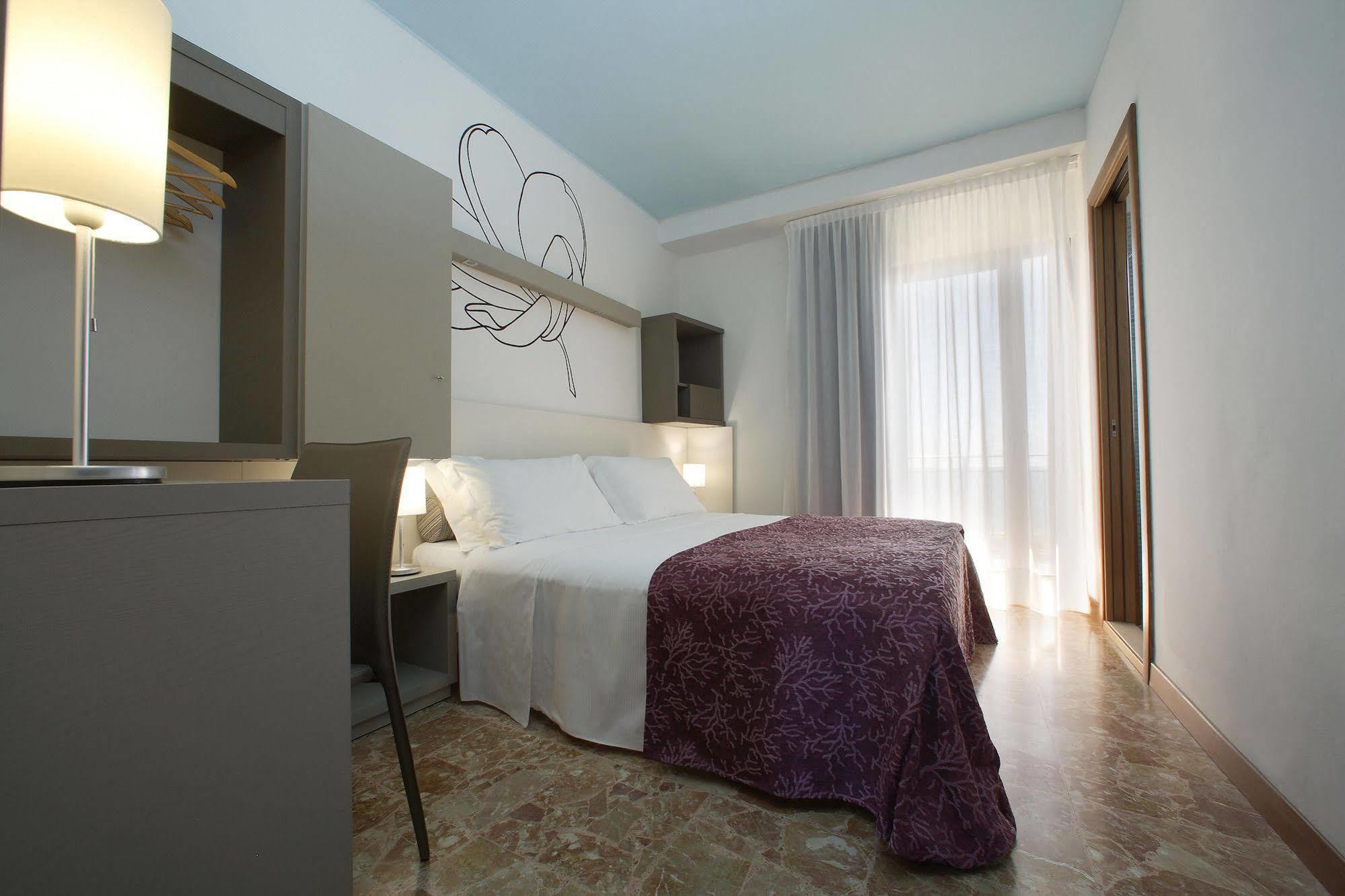 Hotel Sofia Lido di Jesolo Esterno foto