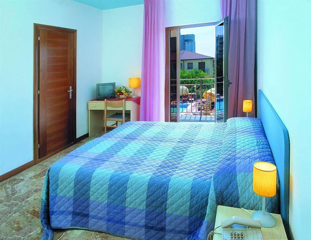 Hotel Sofia Lido di Jesolo Esterno foto
